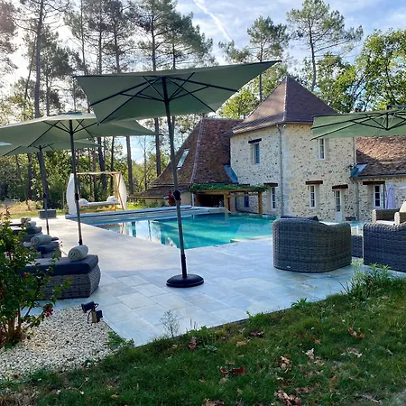 Le Chirol Bed & Breakfast 4*