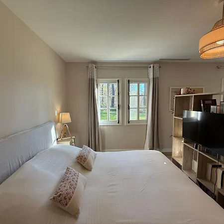 Bed & Breakfast Le Chirol 4*