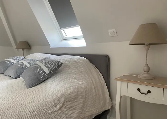 Le Chirol 住宿加早餐酒店 4*