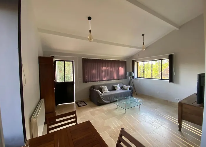 Le Chirol 住宿加早餐酒店