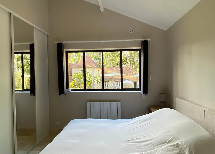 Le Chirol 4* Lamonzie-Montastruc