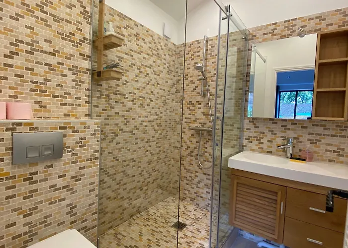 Le Chirol 住宿加早餐酒店