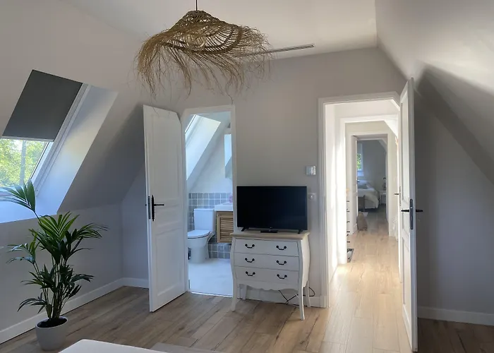 Le Chirol 住宿加早餐酒店 4*