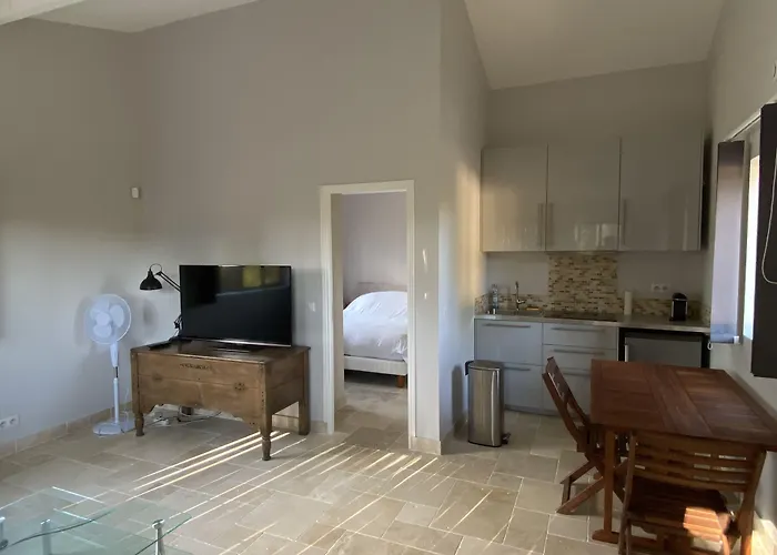 Le Chirol 4* Lamonzie-Montastruc